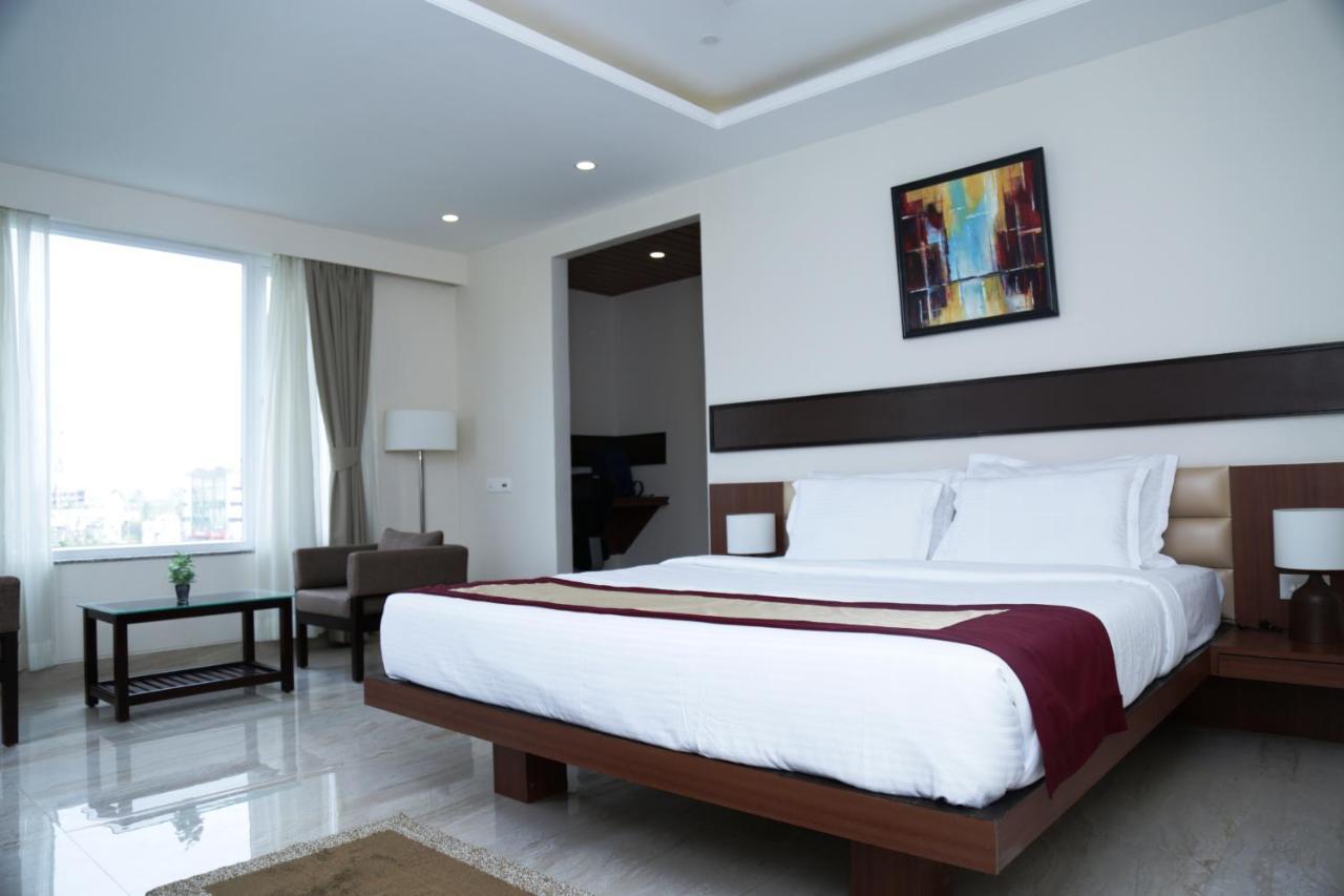 Hotel Prism - A Boutique Hotel จอร์ฮัต ภายนอก รูปภาพ