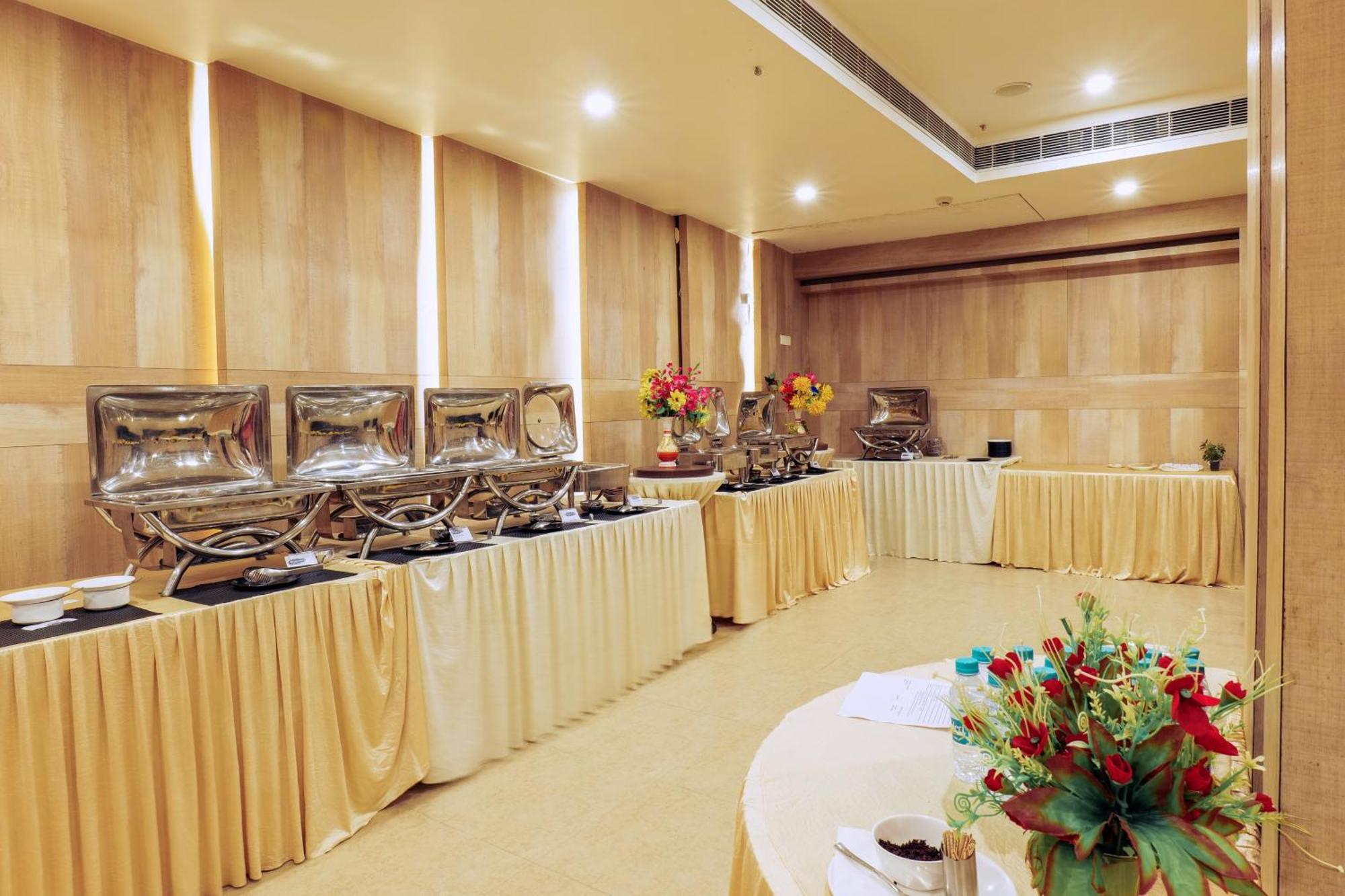 Hotel Prism - A Boutique Hotel จอร์ฮัต ภายนอก รูปภาพ