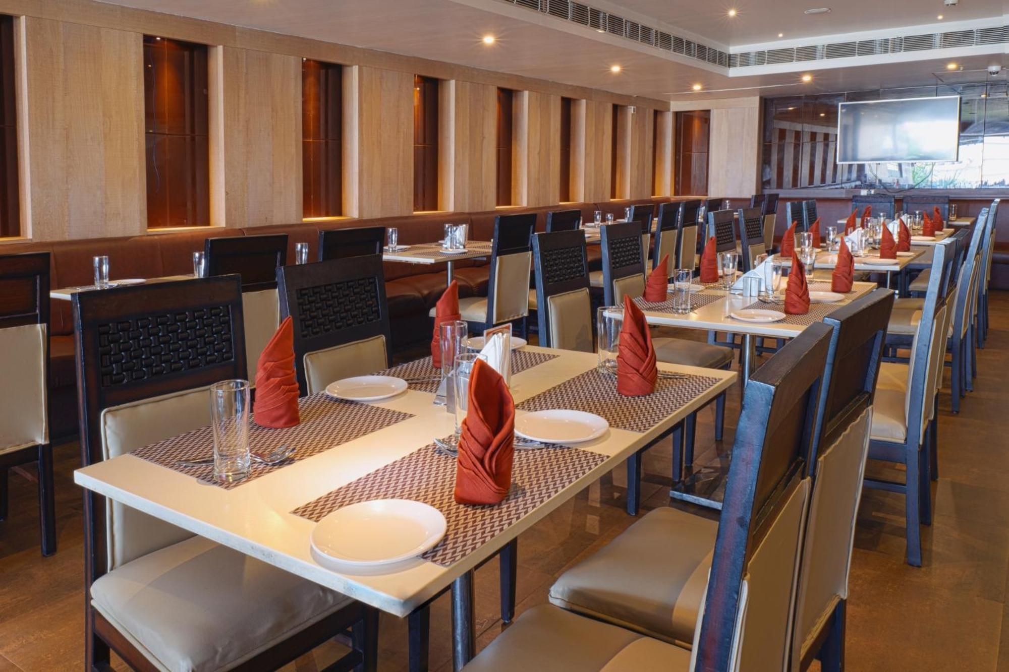 Hotel Prism - A Boutique Hotel จอร์ฮัต ภายนอก รูปภาพ